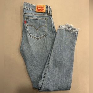 Levi’s 711 skinny
